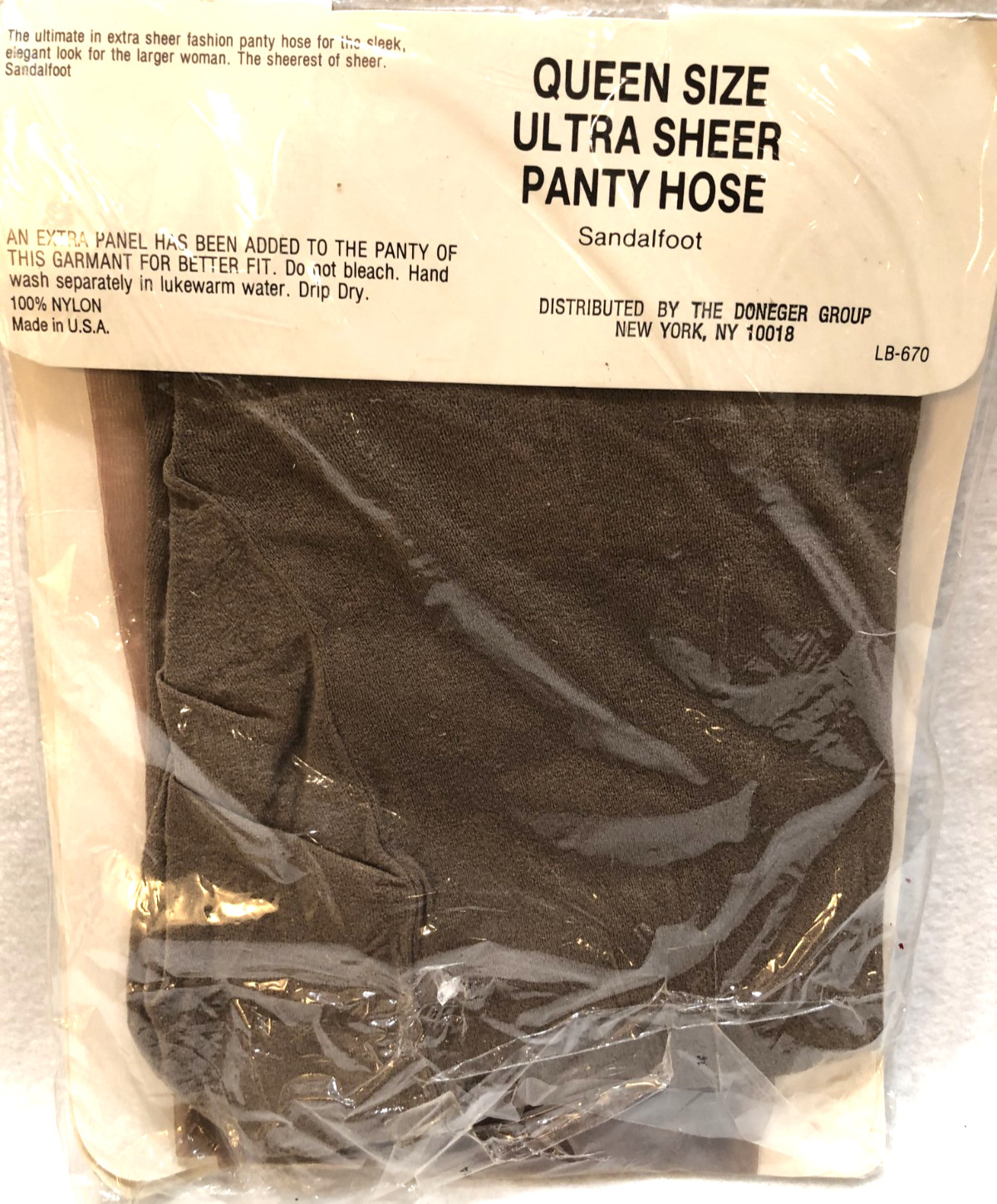 Vintage Courtney Blake Queen Size Pantyhose Taupe Size 3X-4X Sandalfoot NOS