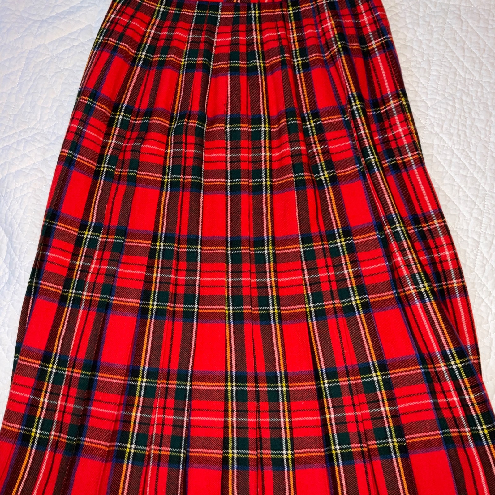 Vintage 90s Womens Kilt skirt size 4 to 6 red plaid pleated wool buckles