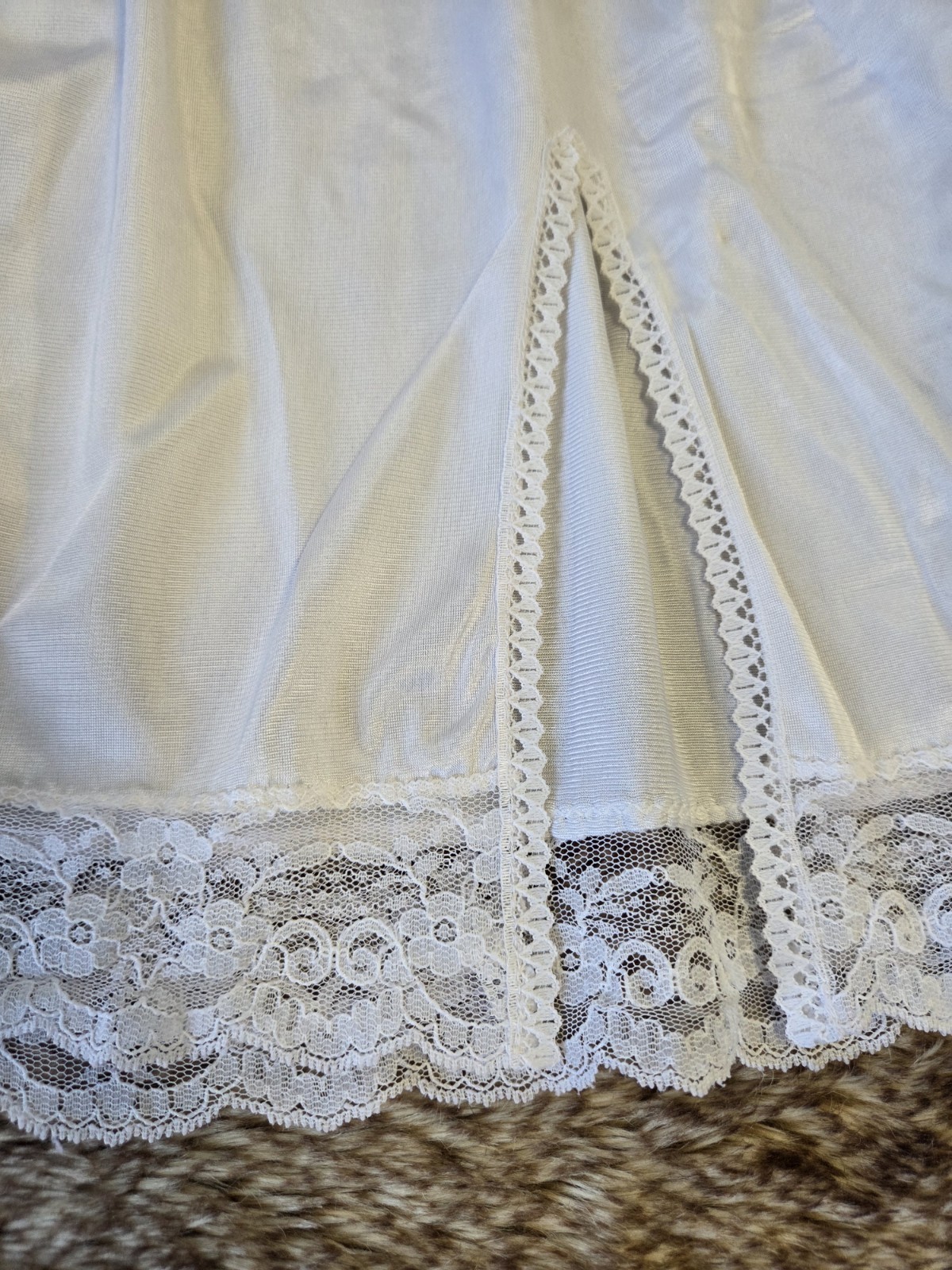 Vintage Cottagecore White Slip Skirt – Soft Girl Coquette Minimalist Midi Slip L