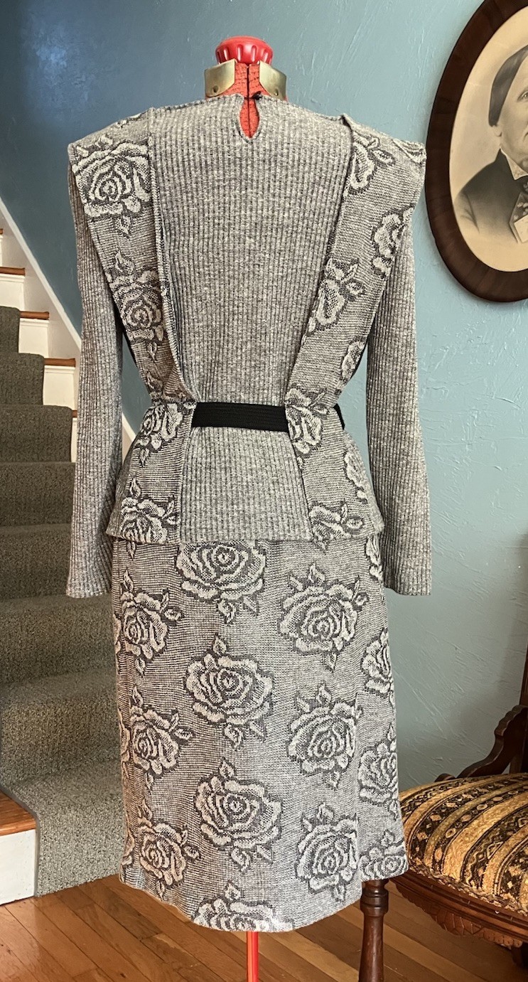 Vintage 80s 40s New Wave Gray Floral Knit Peplum Sweater Pencil Skirt Set S/M