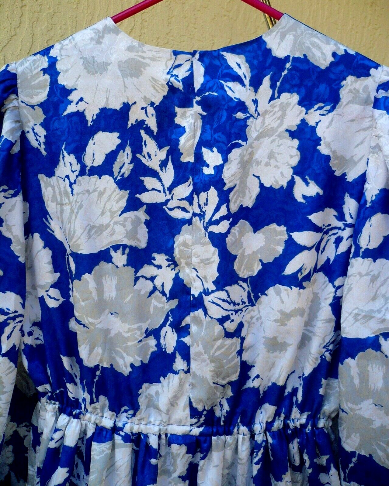 VTG 80S SECRETARY SATIN S M BELTED ROYAL BLUE WHITE FLORAL PLEAT TOP DRESS WOMEN