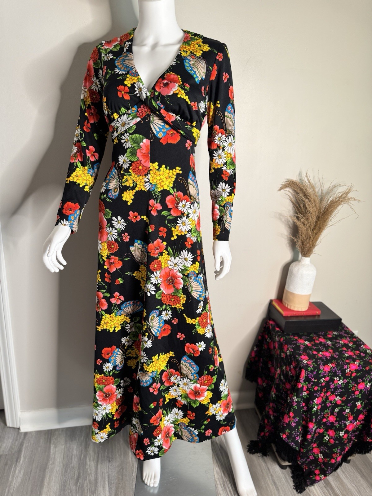 Vintage 1970S Eve Le Coq Dress With Vibrant, Print Floral Print, Medium