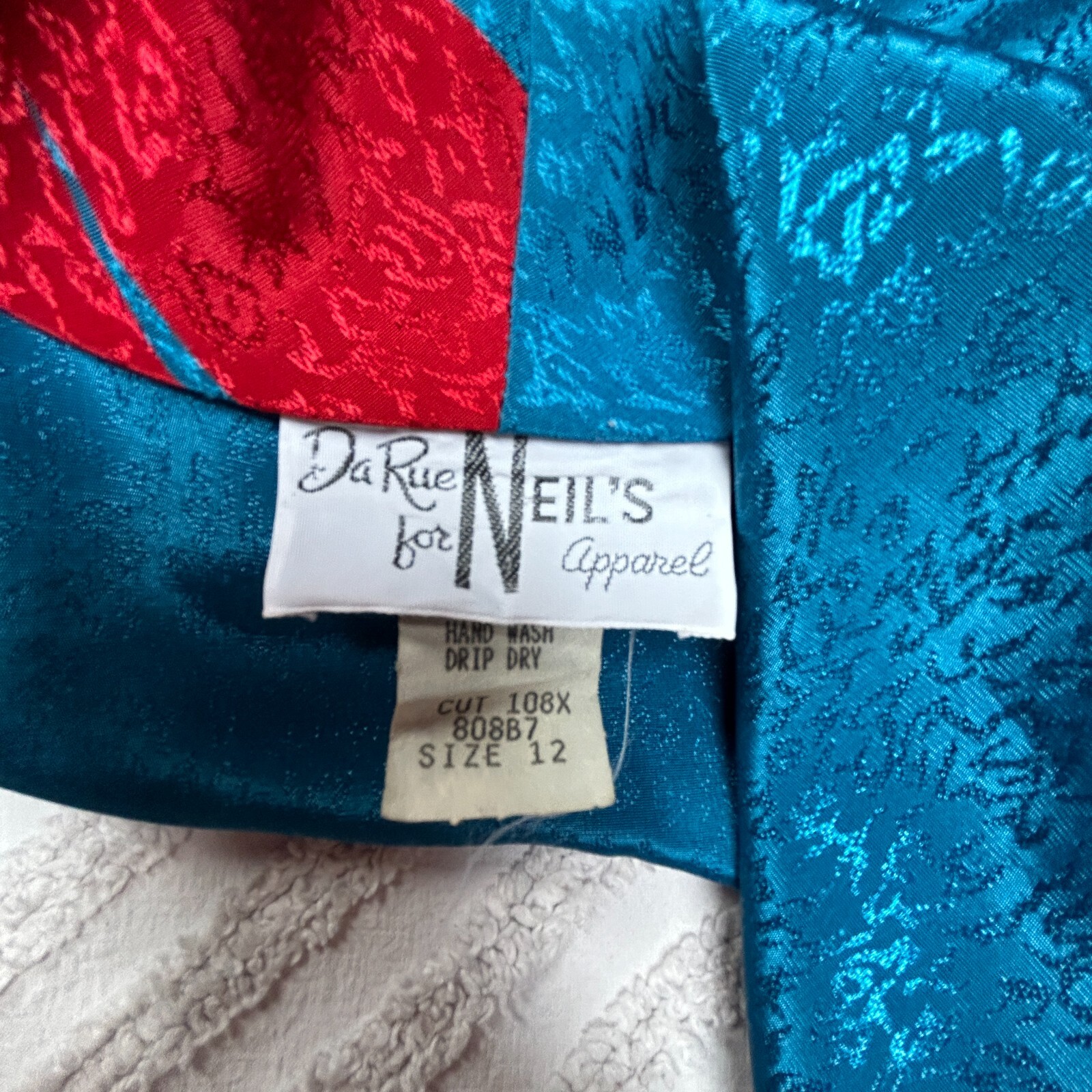 Da Rue for Neil’s Women’s Size 12 Long Sleeve Top Tie Neck Blouse Apples Blue
