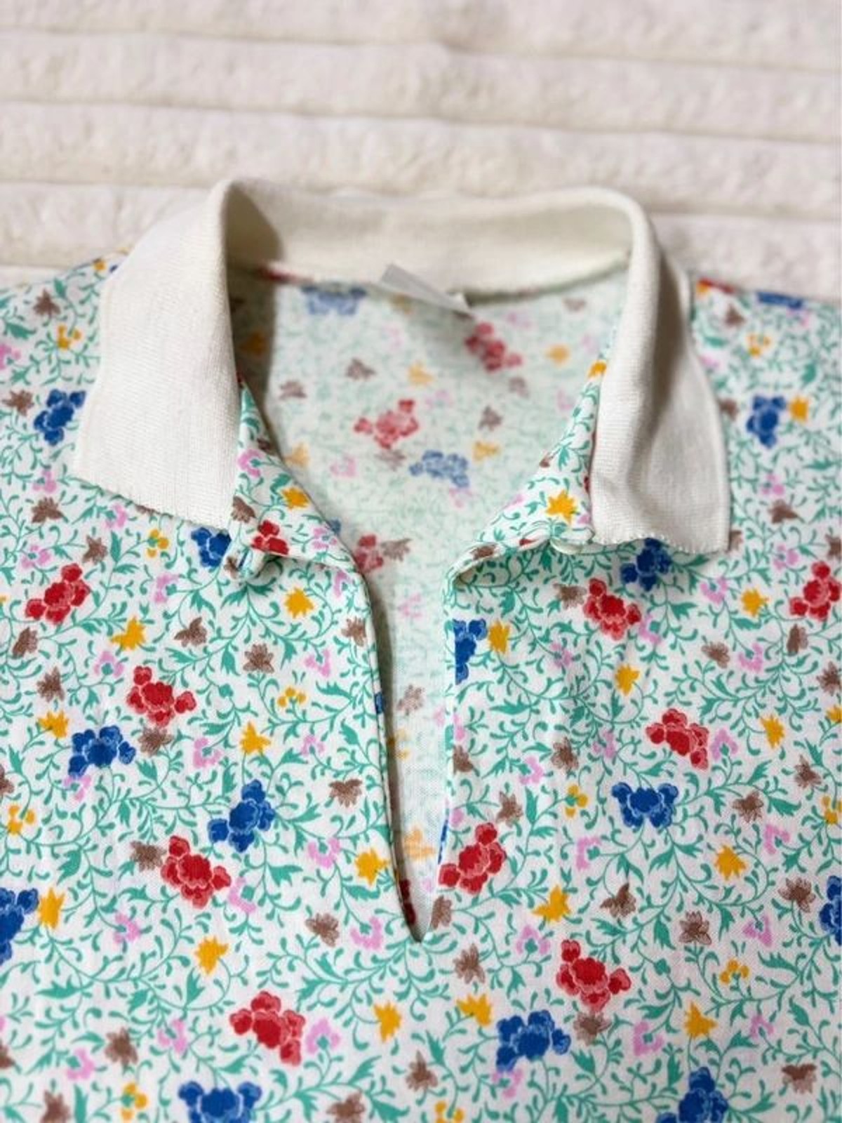 White Stag Sleeveless Polo Floral Print Top White Collar Button Casual Tank