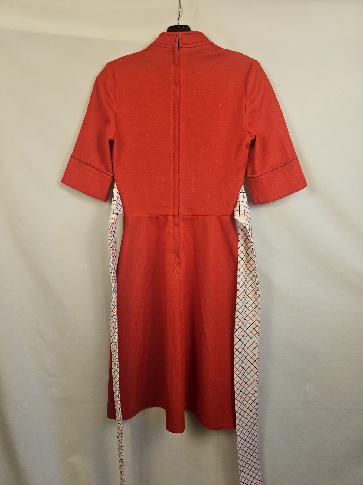 Vintage 1960s Red Polyester Dress With Mandarin Collar Front Circle Pockets 6