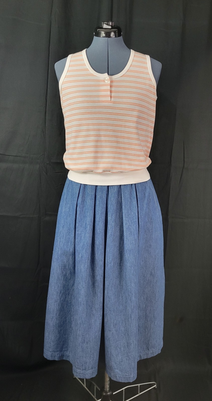 Vintage Objectives Cream Sleeveless Top w Peach Stripes Size Small