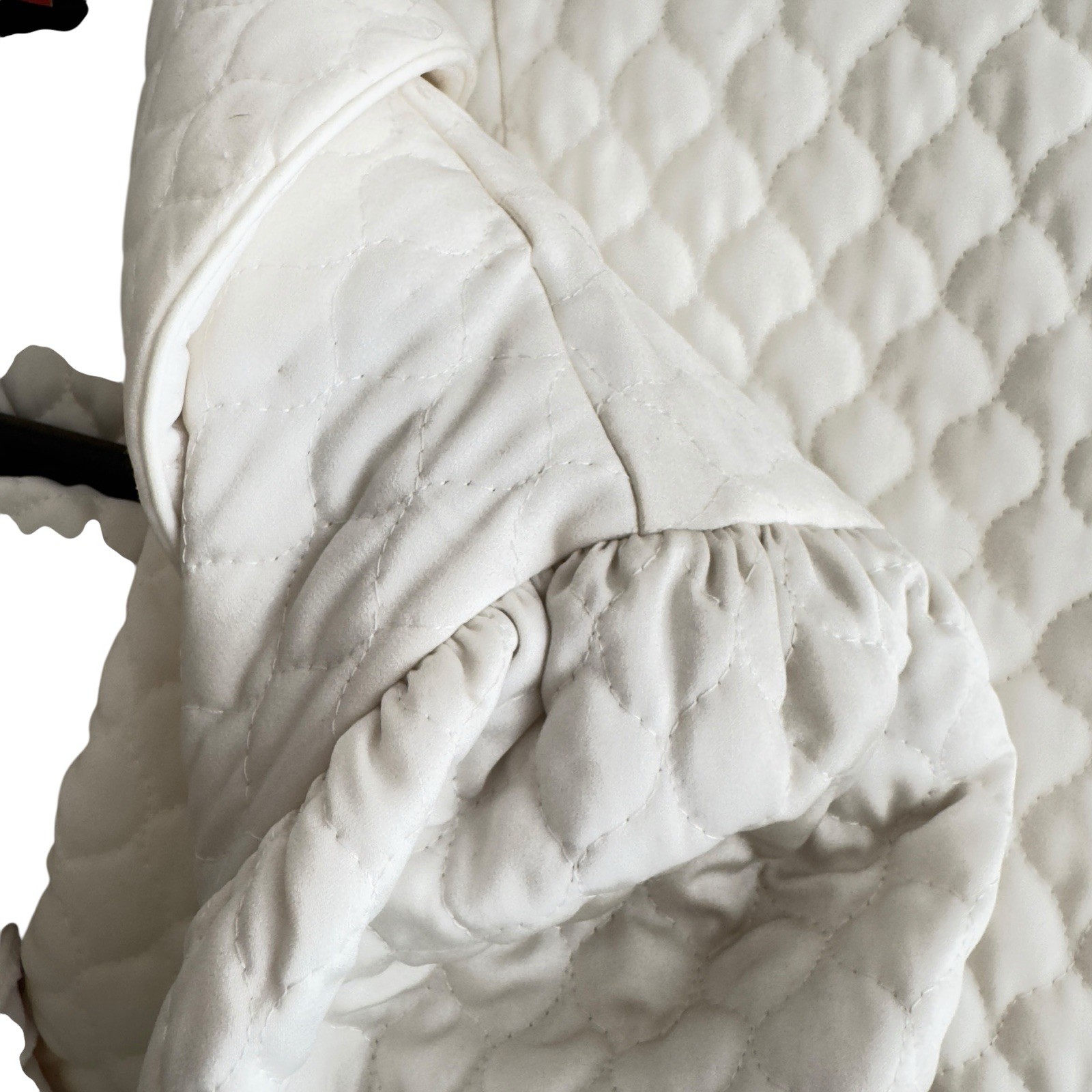Vintage 1960s White Quilted Long Bridal Robe Pristine Pockets Double Breasted