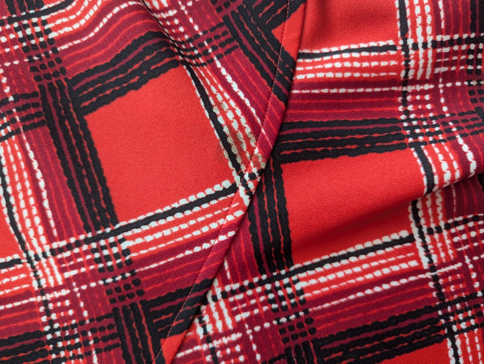 Vintage 70’s Mod Schoolgirl Red Plaid It’s Better Polyester Knit Mini Dress S/M