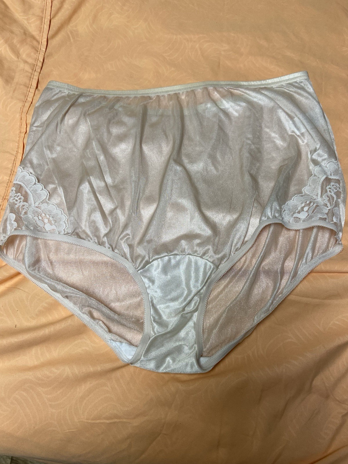 Vanity Fair Vintage Ivory Sheer Sexy Silky Sissy Granny Satin Panties Size 8