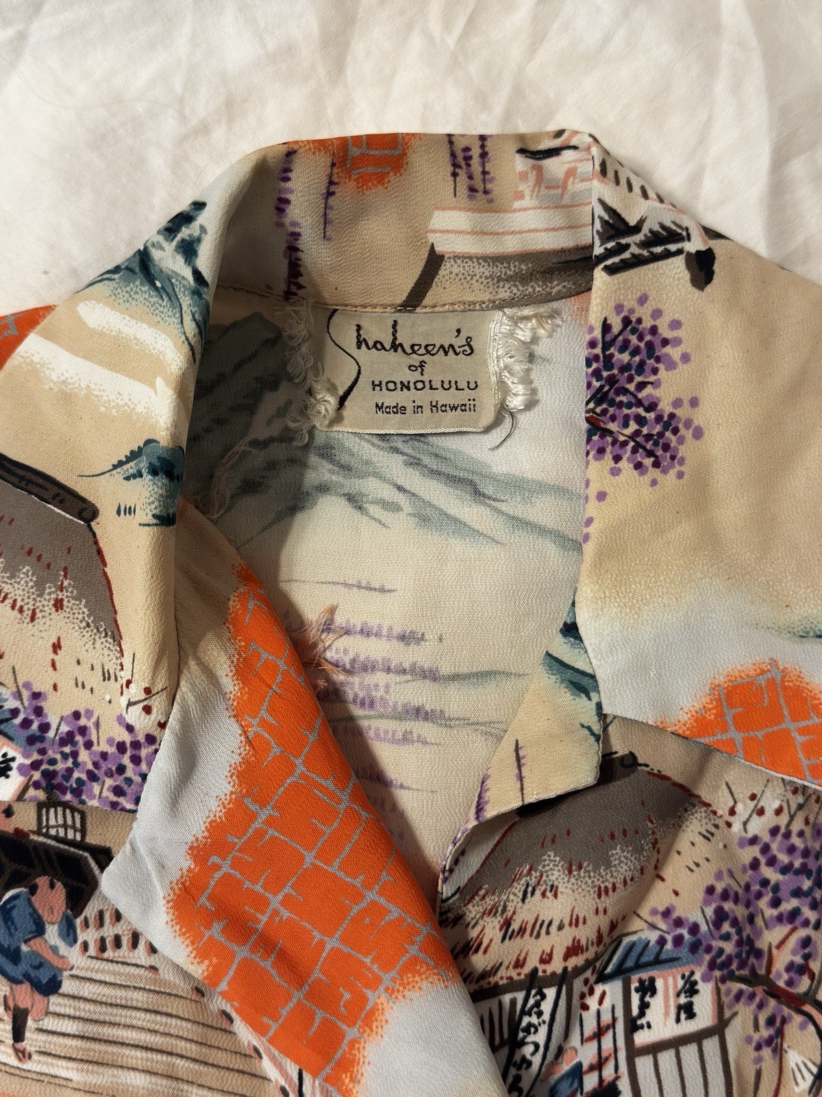 1950s Vintage Shaheen’s of Honolulu Hawaiian Tie Front Blouse Women’s