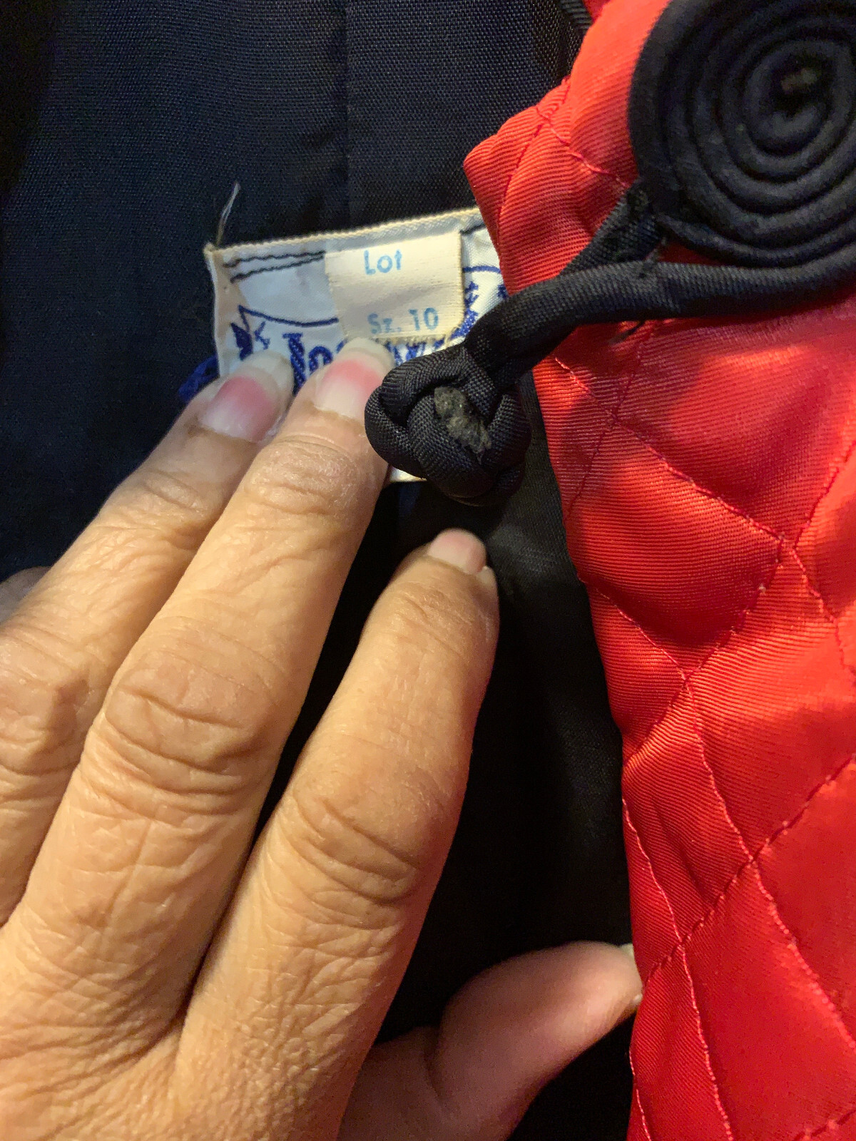 Vintage Joan Iris Red & Black Asian Quilted Bed Jacket / Short Robe – Size 10