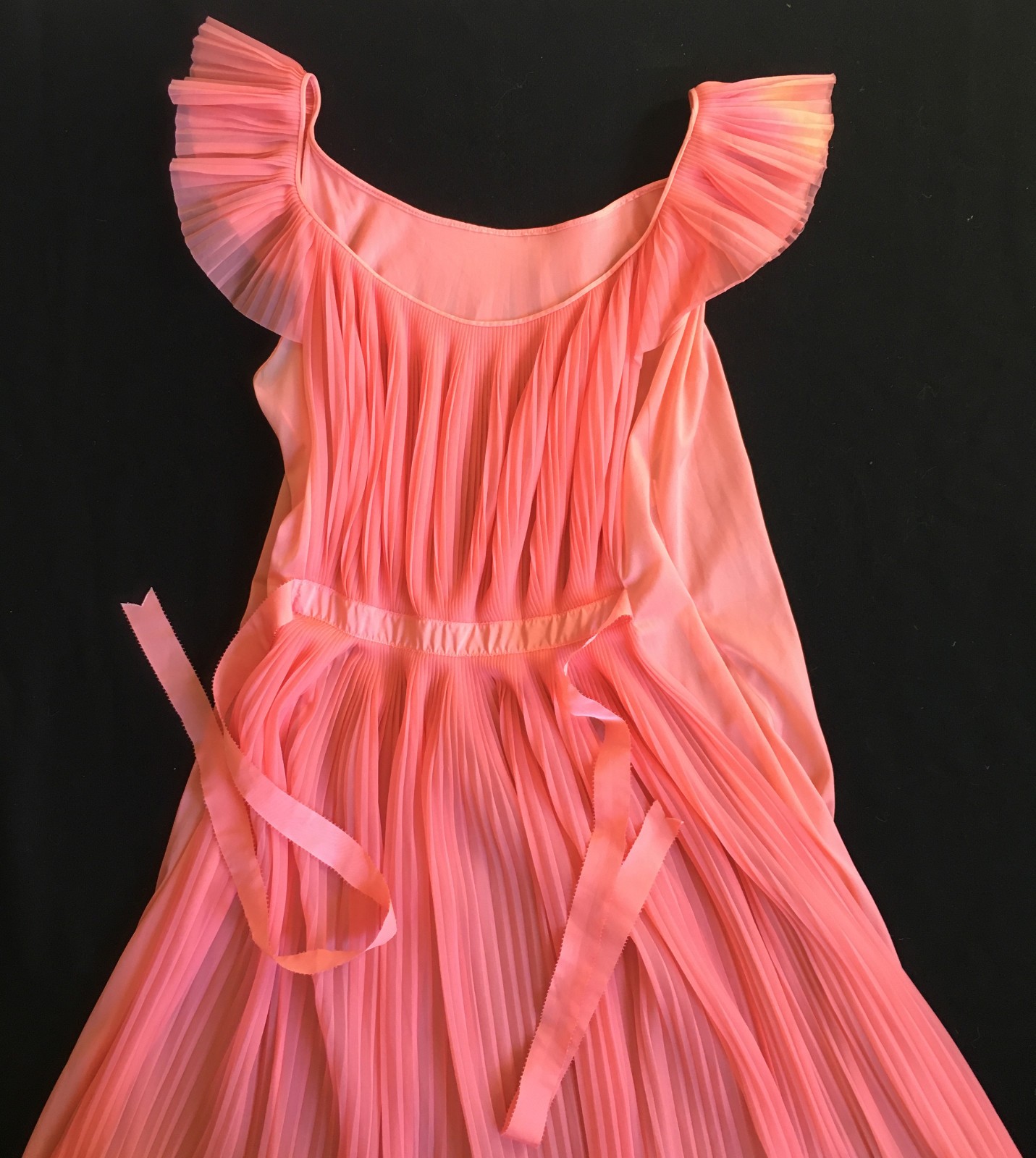 Vanity Fair Coral Pleated Tie Back Gown Slip Dress Negligee Nightgown 36