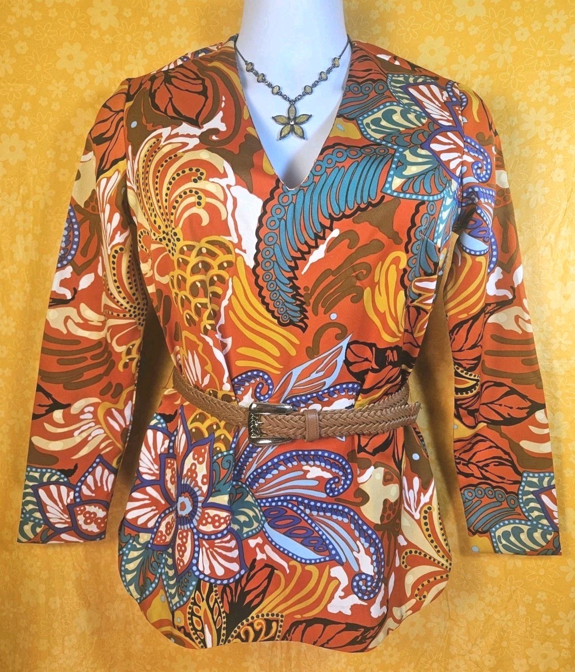 Vintage Concept 70’s Swirl Women’s Blouse (12) Necklace/Belt Not Included Groovy