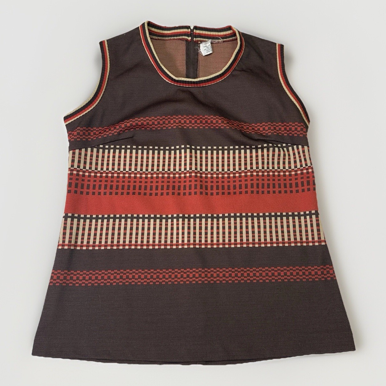 Vintage 70s Sleeveless Mod Top Made in Taiwan R.O.C. – Geometric – Size Medium