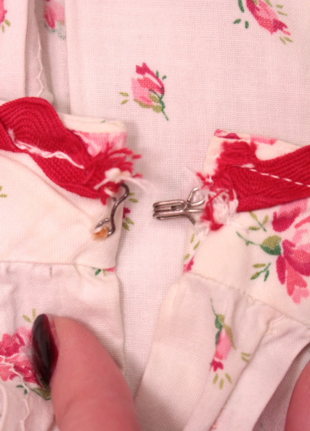 Vtg Women’s 50s White & Red Rose Print Cotton Tea Dress Sz XXS/XS 1950s