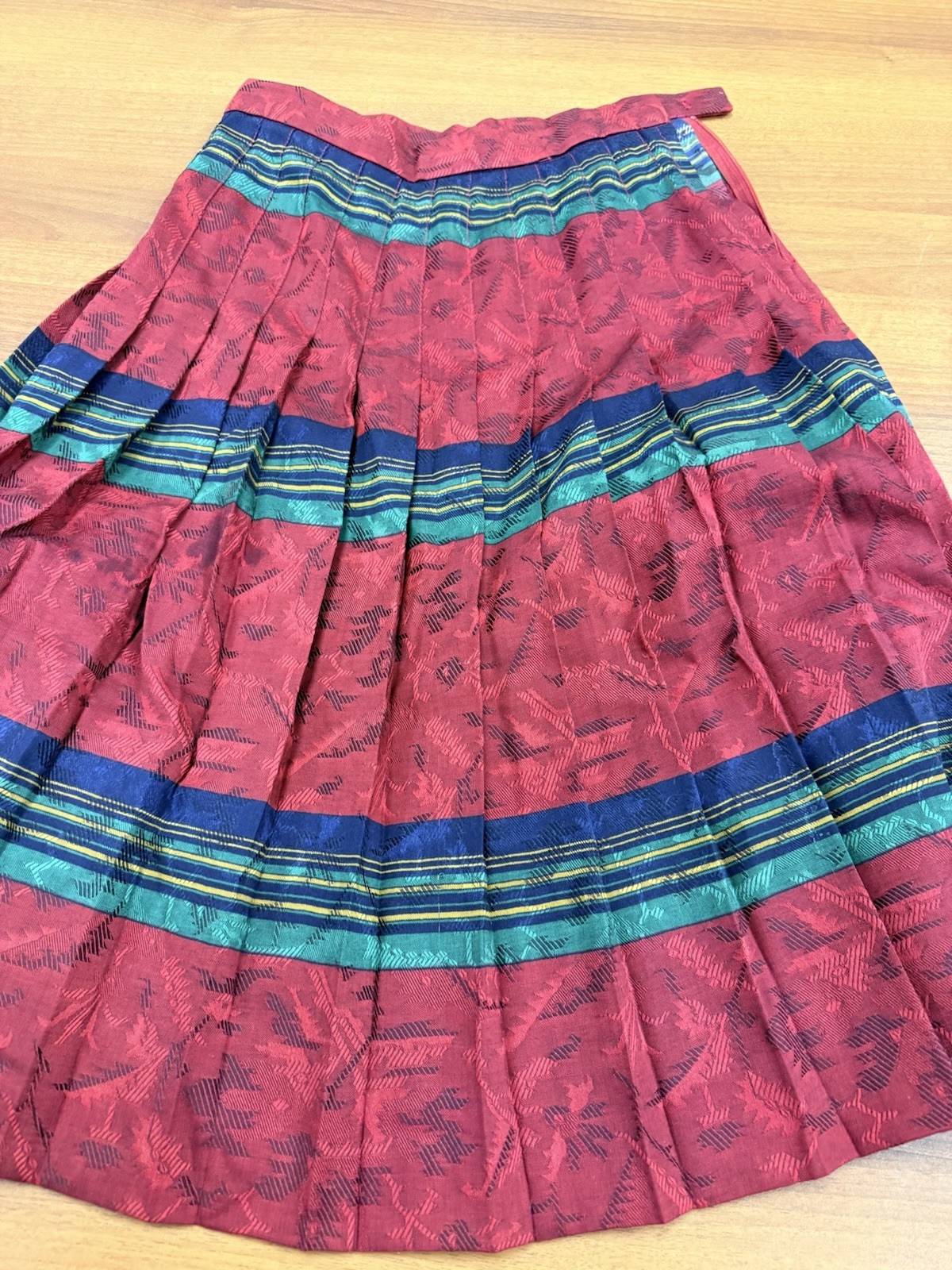 Vintage Robin Kingsley Pleated Wool Skirt Colorful Tapestry Plaid Midi Size 10