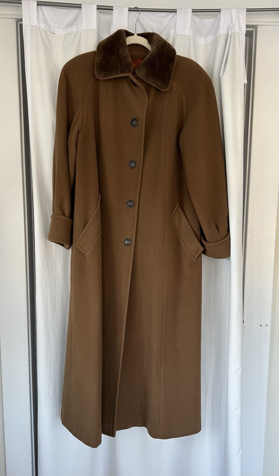 Nina Ricci Vintage 80s Camel Wool and Cashmere Blend Coat With Plush Collar