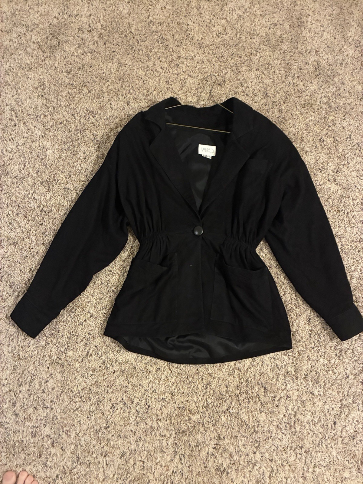 Vintage 1980s Vakko Black Suede Jacket Women’s Small Shoulder Pads Button Close