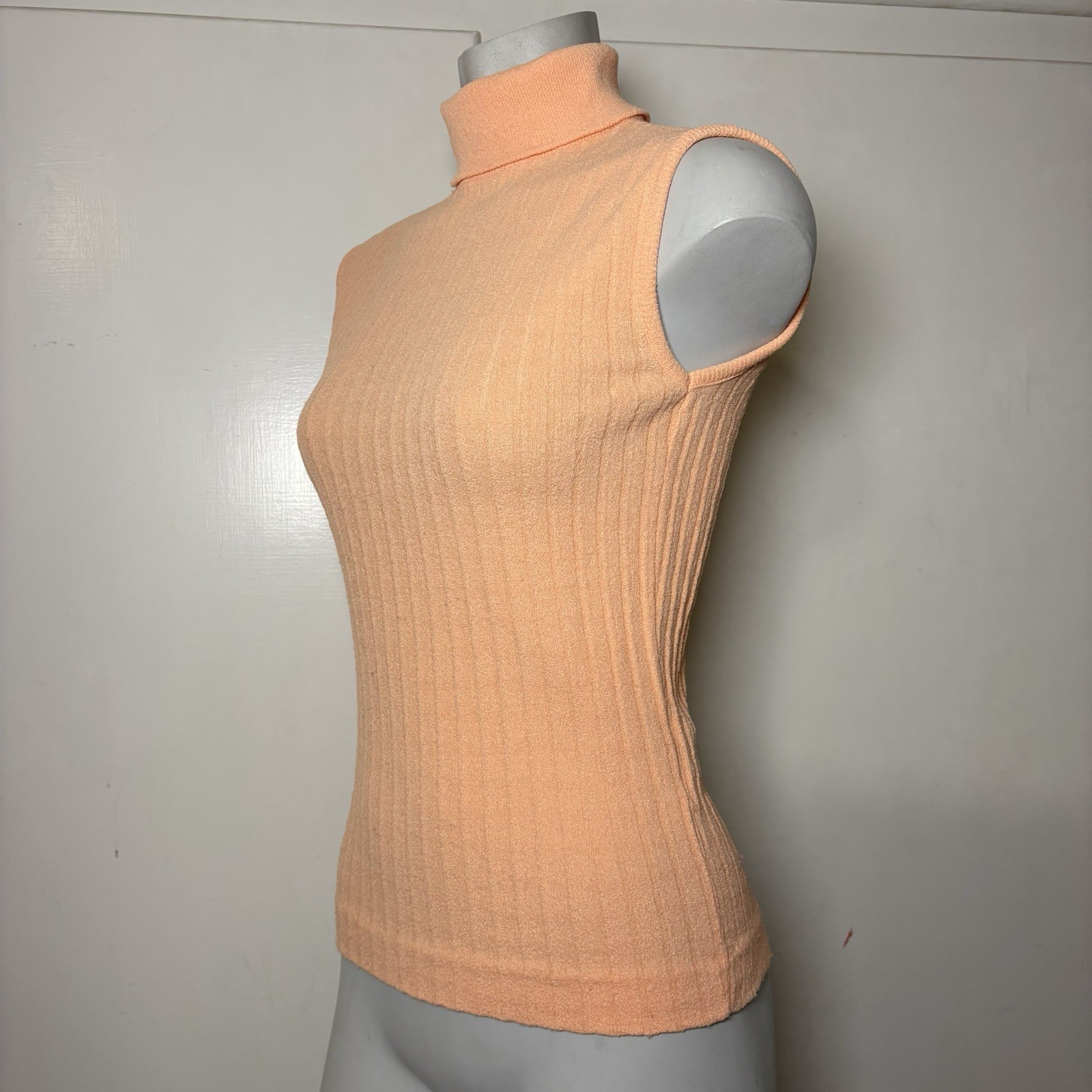 Vintage 70s 80s Ribbed Knit Orange Peach Sleeveless Turtleneck Blouse