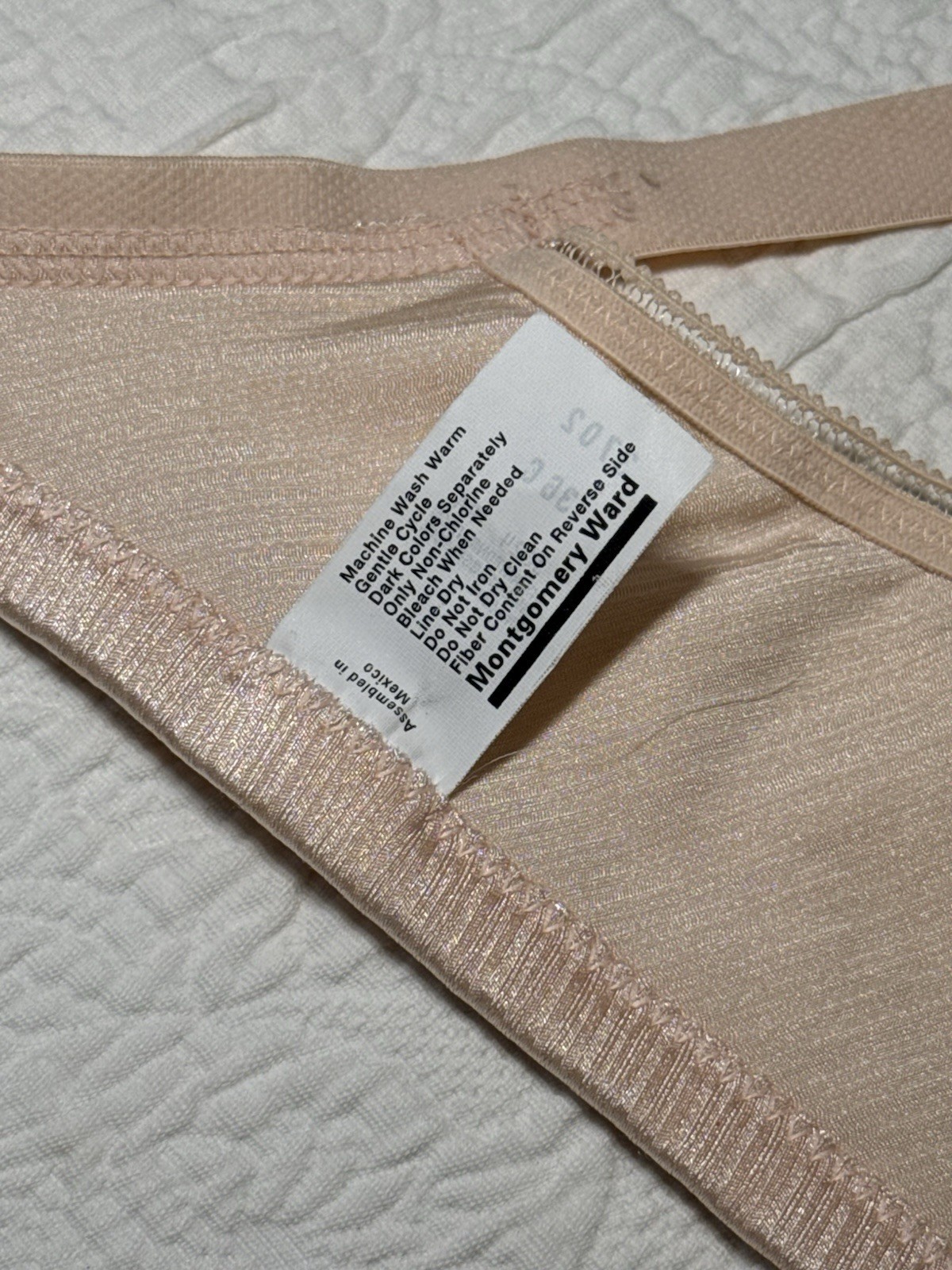 Vintage Montgomery Ward Size 36C Bra Shiny Satin Wireless NWOT