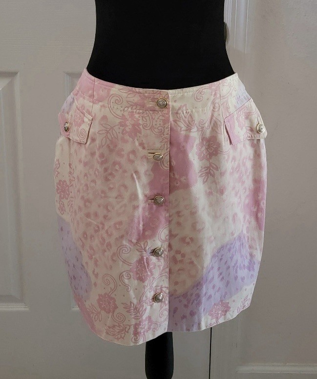 Vintage VERSUS (Versace) Pink Floral Pattern Miniskirt, Made In Italy