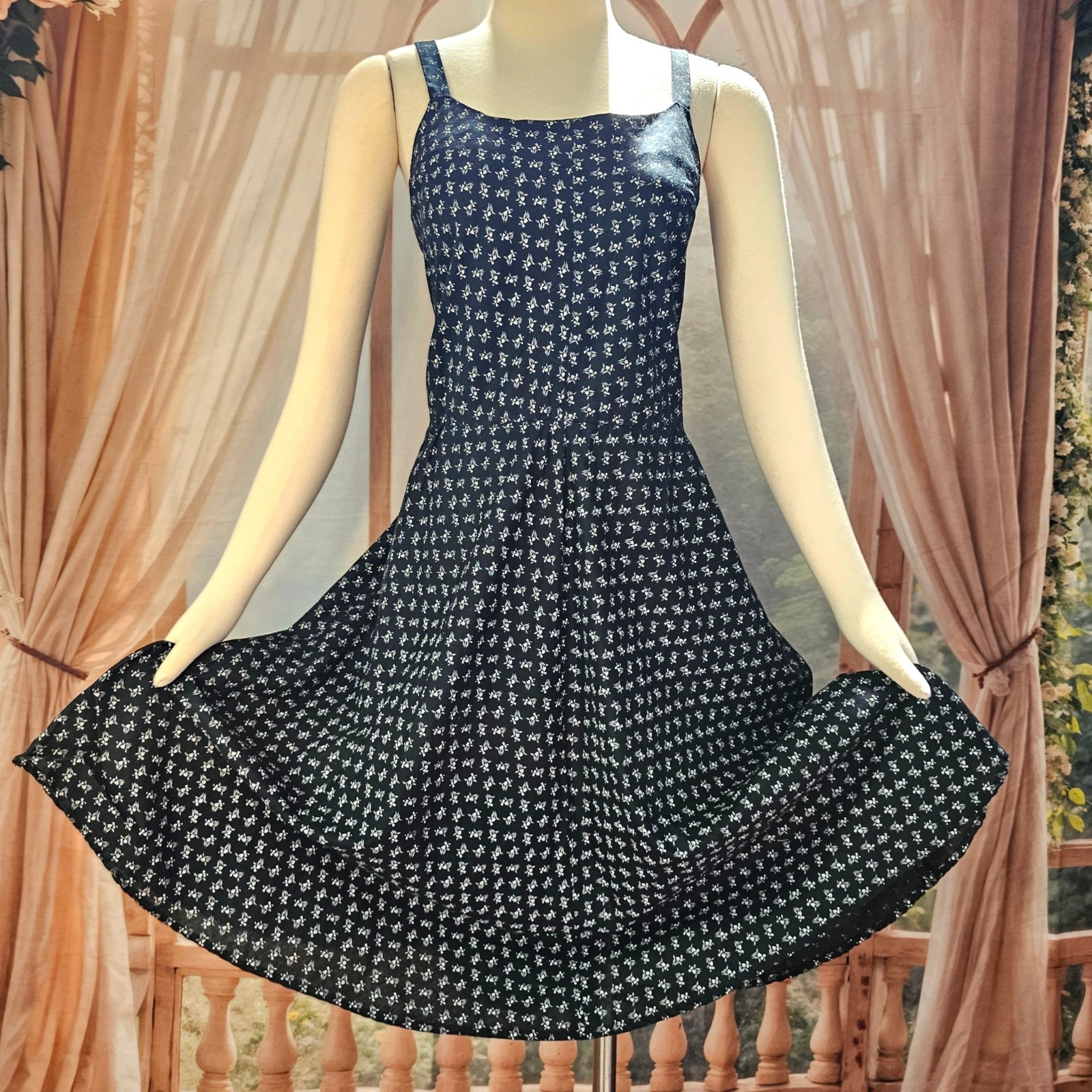 Vintage 1970s Dress Sundress Sleeveless Black White Calico Floral Print Boho