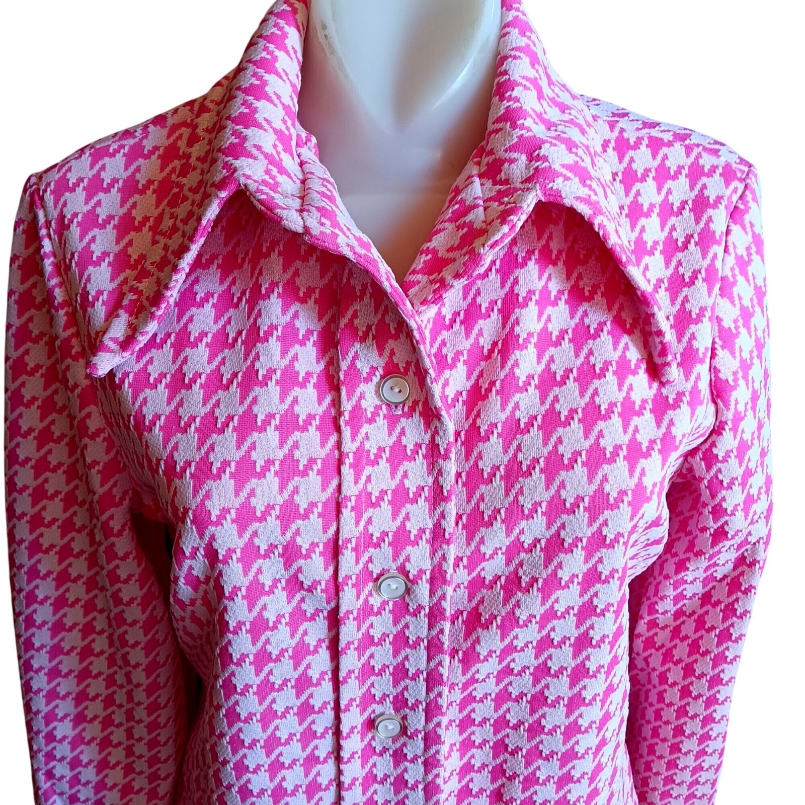 Vintage Women’s Texas Granny Pink Houndstooth Button-Up Shirt Big Mod Collar