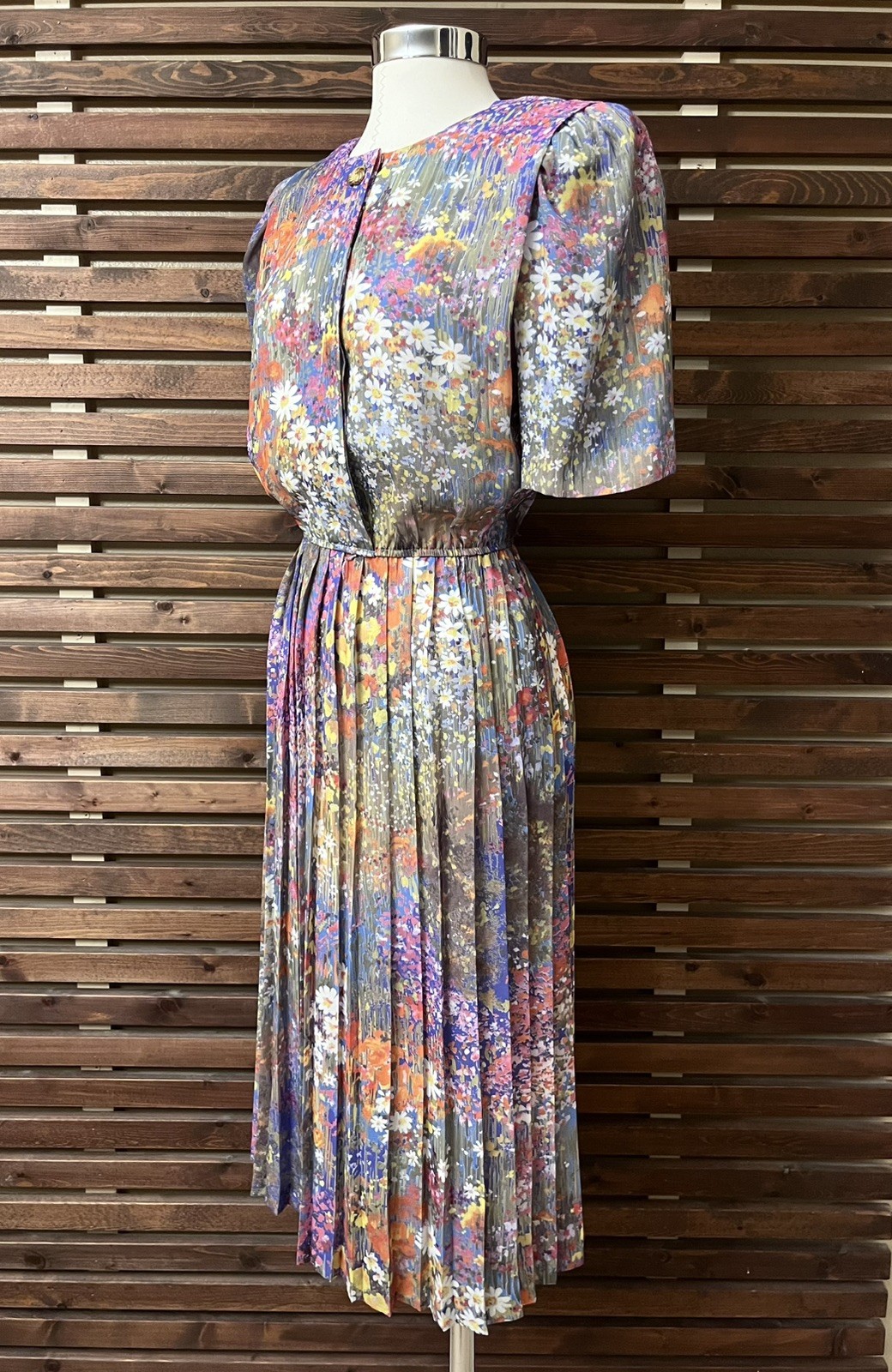 1980s Vintage Purple Orange Green White Floral Short Sleeve Pleated Midi Dress