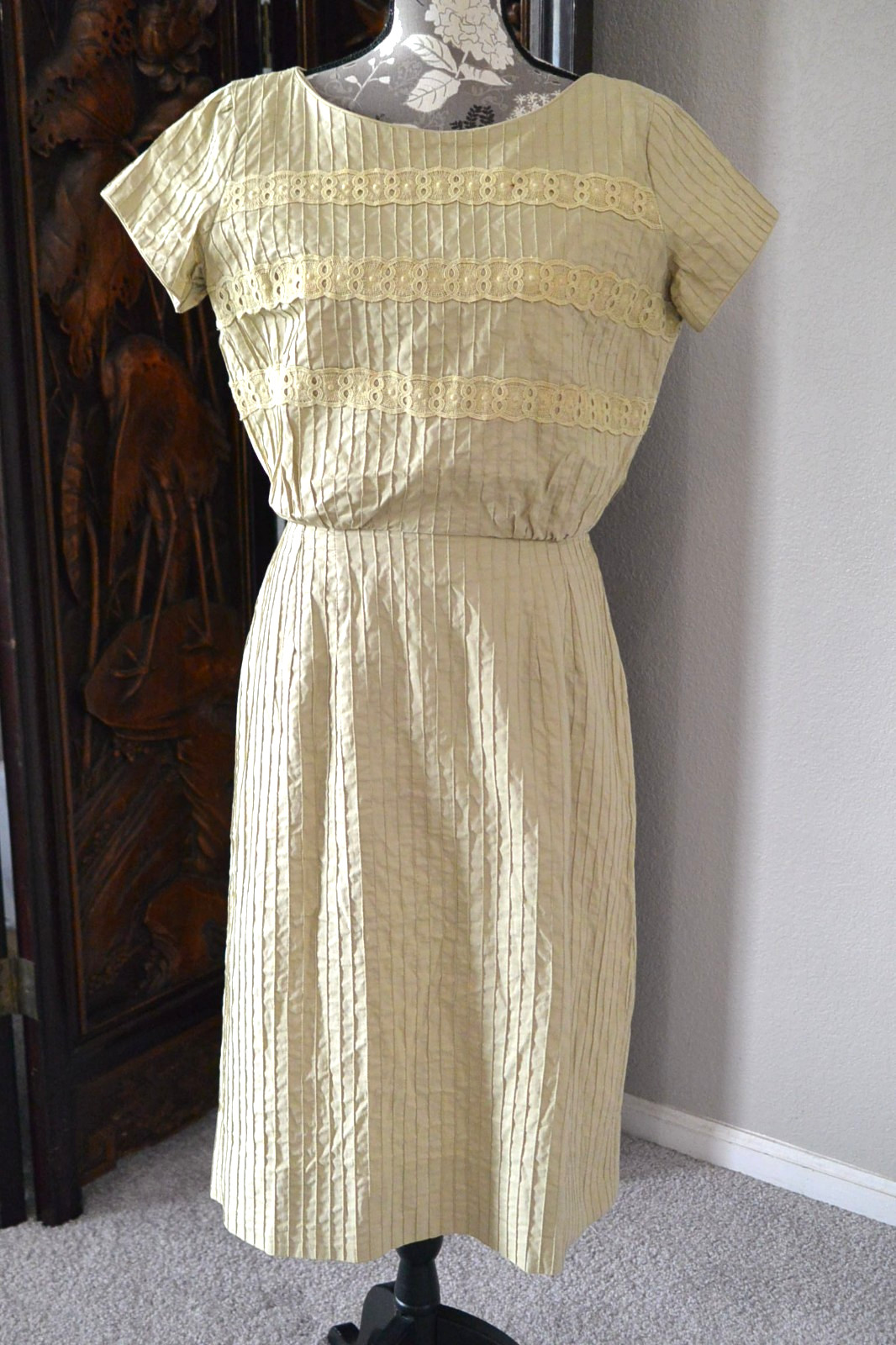 VTG 50’s Hope Reed Pale Green Work Dress Pin Tucked Bodice 29″ waist 38″ bust