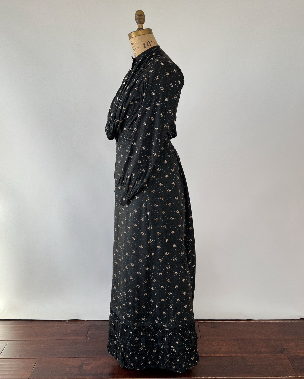 Antique Victorian 1890s 1900s Black Floral Calico Dress Set Prairie M 29 30 W