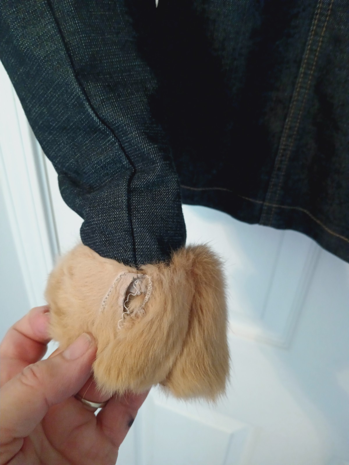 VTG Y2K StreetCode denim jean jacket short detach rabbit fur trim quilt lining S