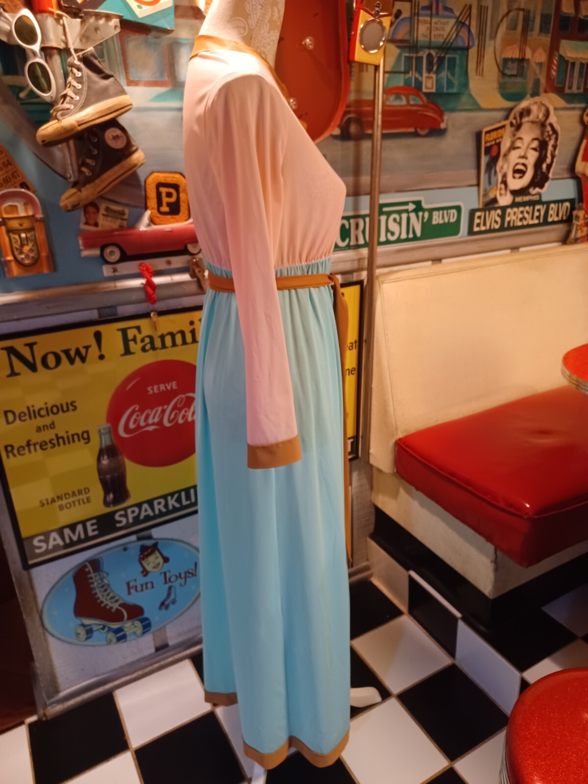 True Vintage Mid-century 1960s Dutchess Color Block Nylon Robe Mod MCM Groovy M