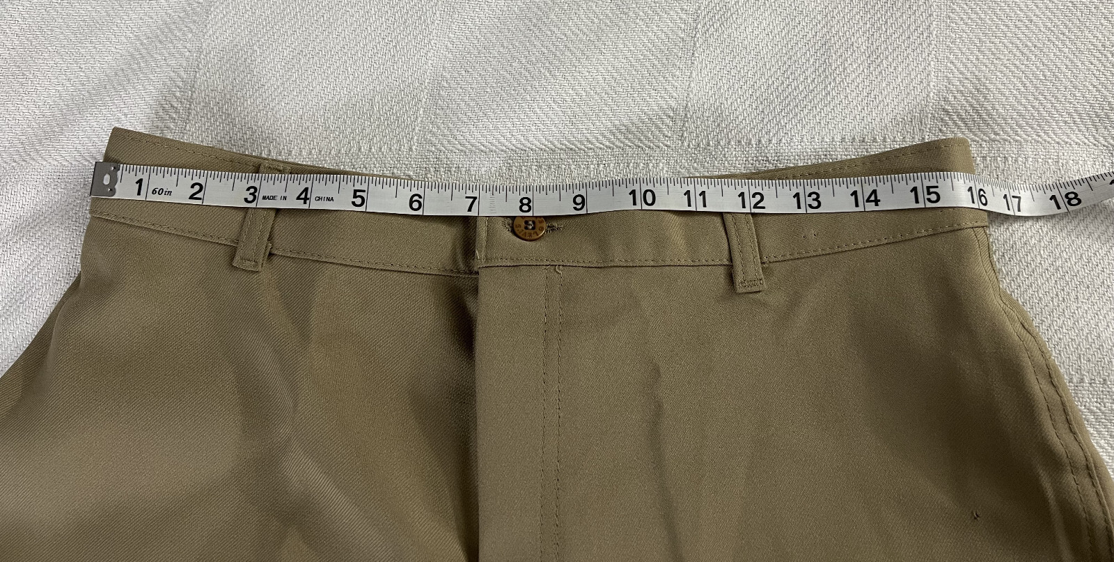 Vintage Levi’s 70s Bend Over Tan Polyester Pants Pockets 18 Levi READ