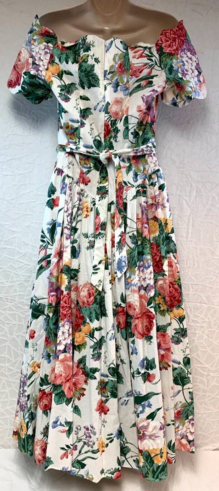 Vintage EXPO Floral Off-Shoulder Flare & Fit Midi Dress ~ 1980’s Garden Party