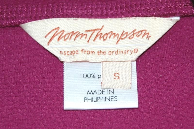Vintage Norm Thompson Women’s Fuchsia Pink Fleece Sweater Size S, Stains