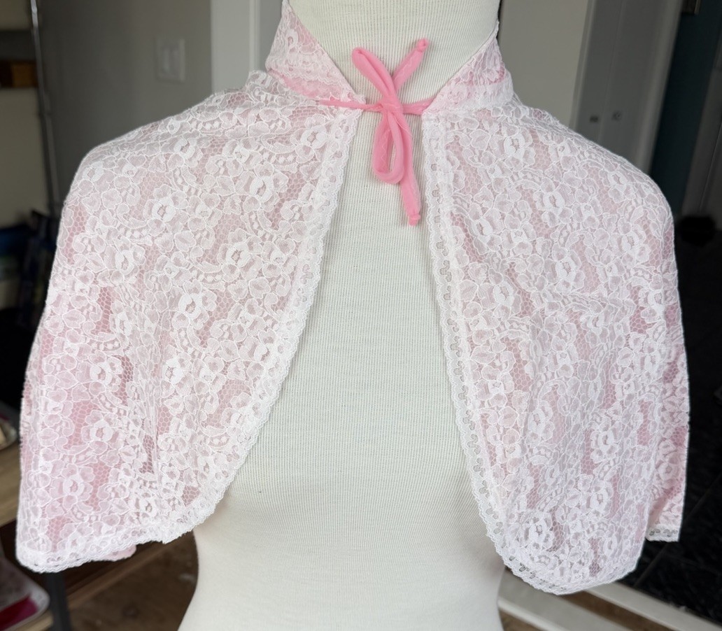 Vintage 50s 60s Chiffon Lace Pink Bed Jacket Capelet Lace Cape Never Worn!!
