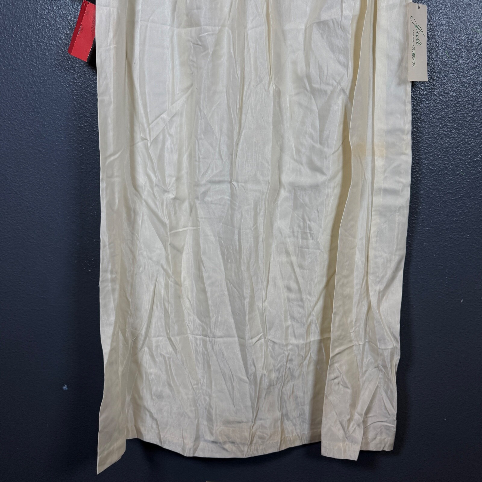 Juli of Slumbertogs Size P women’s white Nylon/Polystern Vintage Nightdress NEW