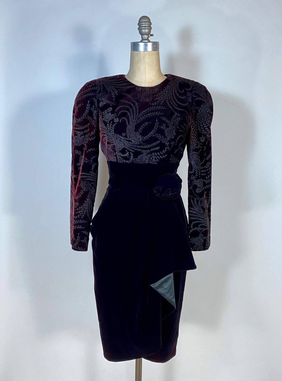 Vintage late 1980’s-90’s little black velvet cocktail dress w/fabric rose detail