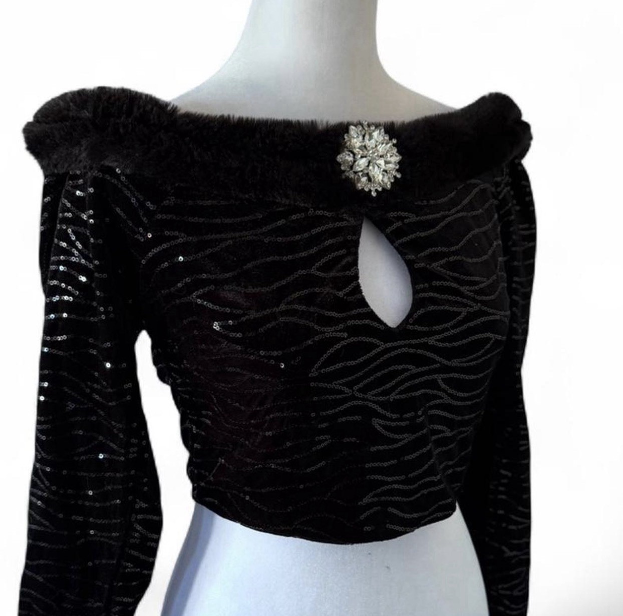 Vintage Black sequin long sleeve top with fur collar and rhinestone brooch