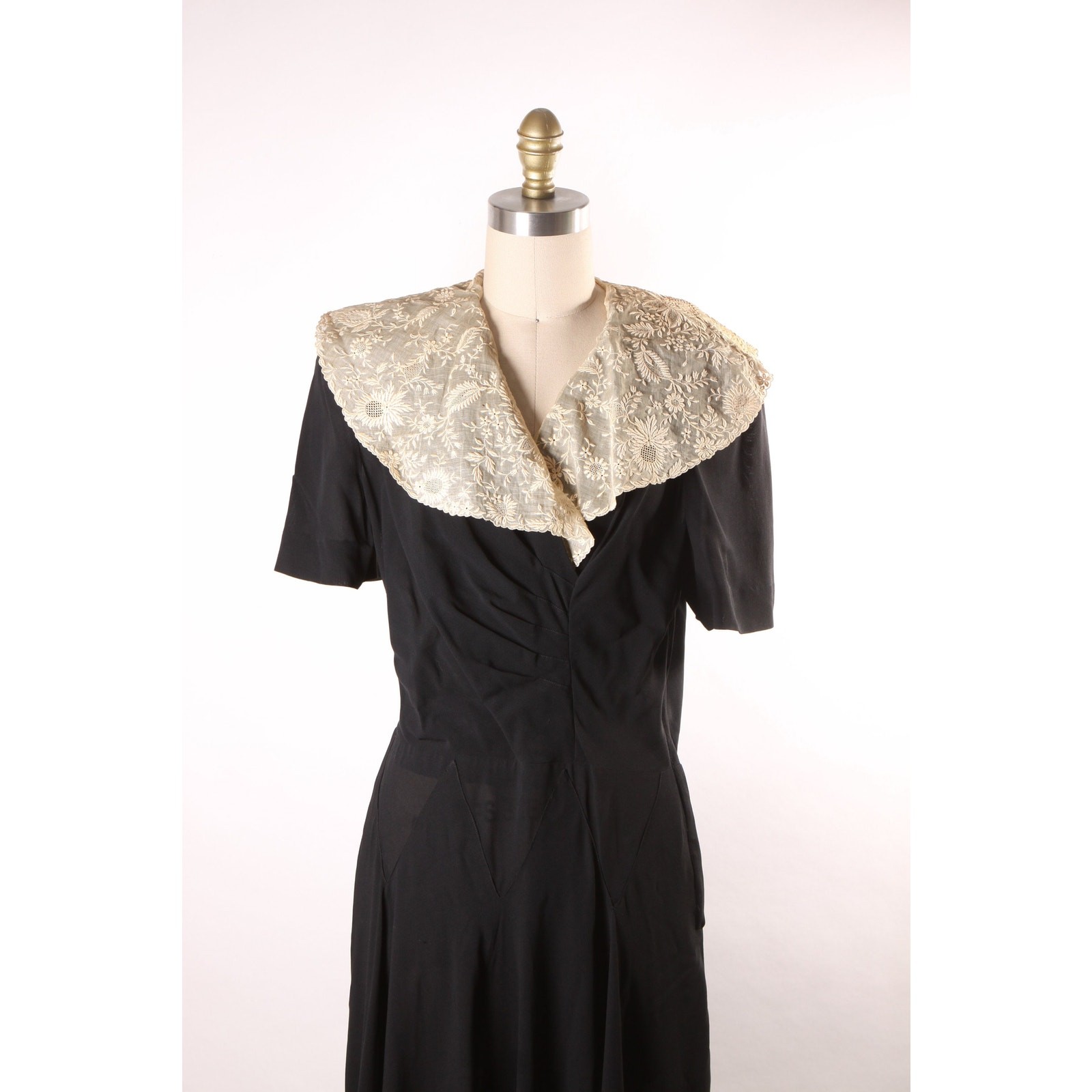 1940s Cream Black Lace Short Sleeve Formal Dress by Eisenberg Originals