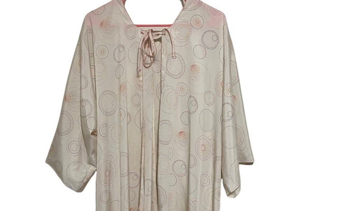 Vintage Chloe Lingerie Two Piece Set Robe and Gown Size Small (Estimate)
