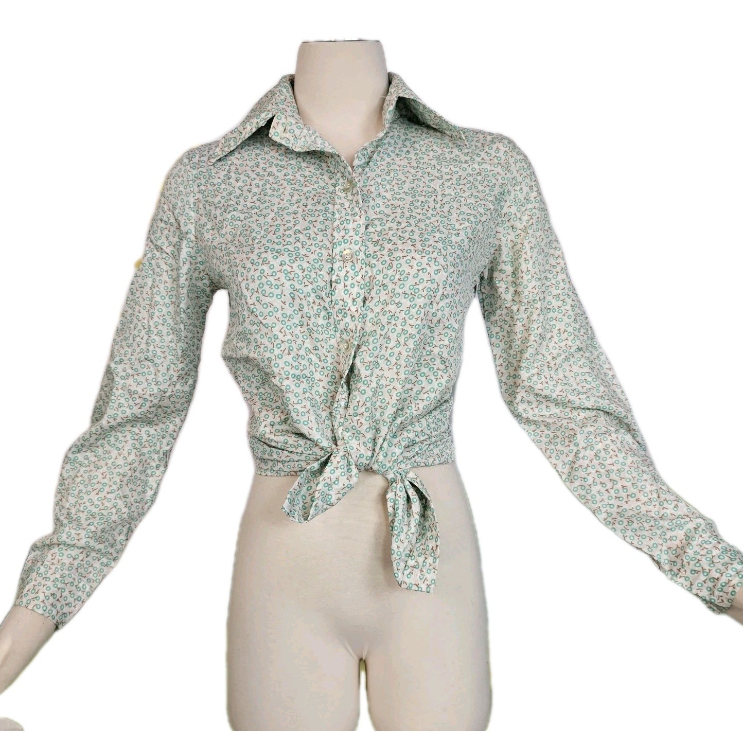Vintage 1970’s Blouse Top Shirt Pointed Collar Petite Green Floral Print Button