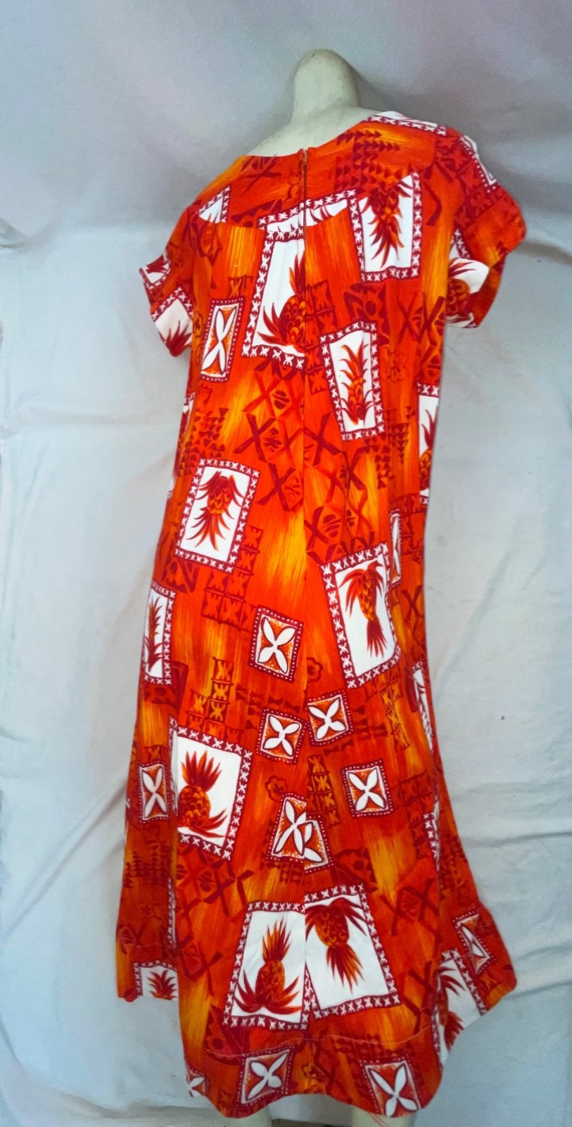 VTG 60S 70S WOMENS BARKCLOTH PINEAPPLE ORANGE FLOWER DISCO RETRO HAWAIIAN DRESS