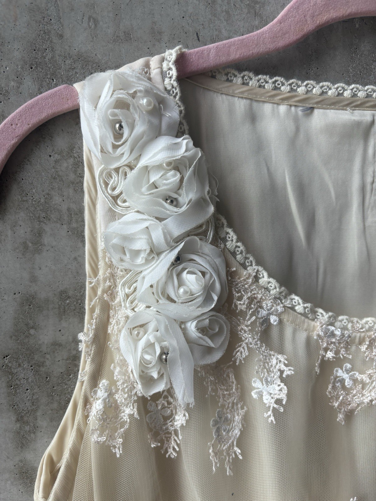 Elegant Vintage Cute Lacey Dress With Pearls And Embroidery