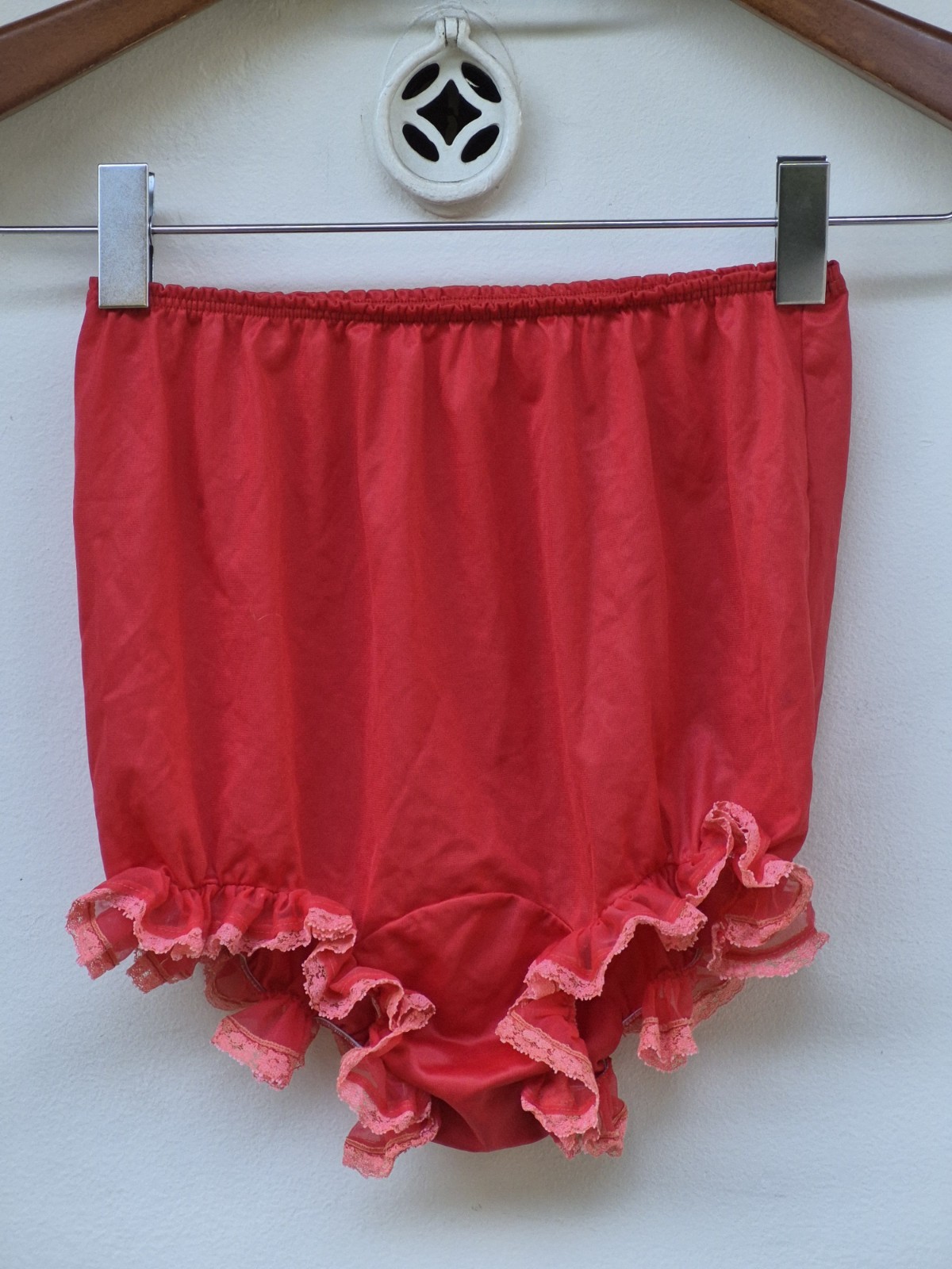 Vintage 70s Jer Marai Red Nylon High Waist Gusset Ruffle Lace Pin Up Panties