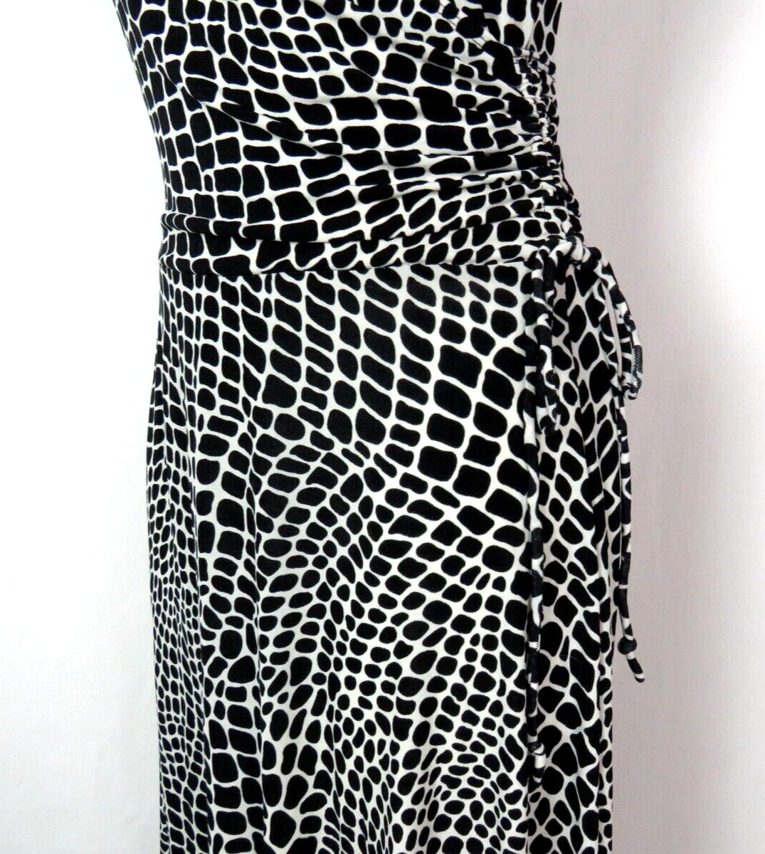 VINTAGE 1980s – 1990s POLY SPANDEX ALLIGATOR PRINT STRETCH DRESS GATHER OVERLAP