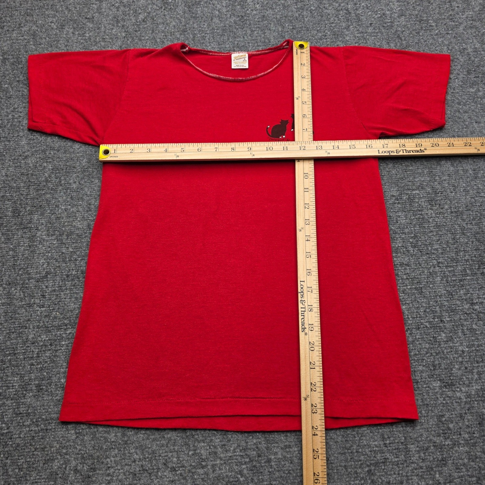 Vintage 80s Black Cat Graphic T-Shirt Small Red Sportswear 50/50 Made in USA