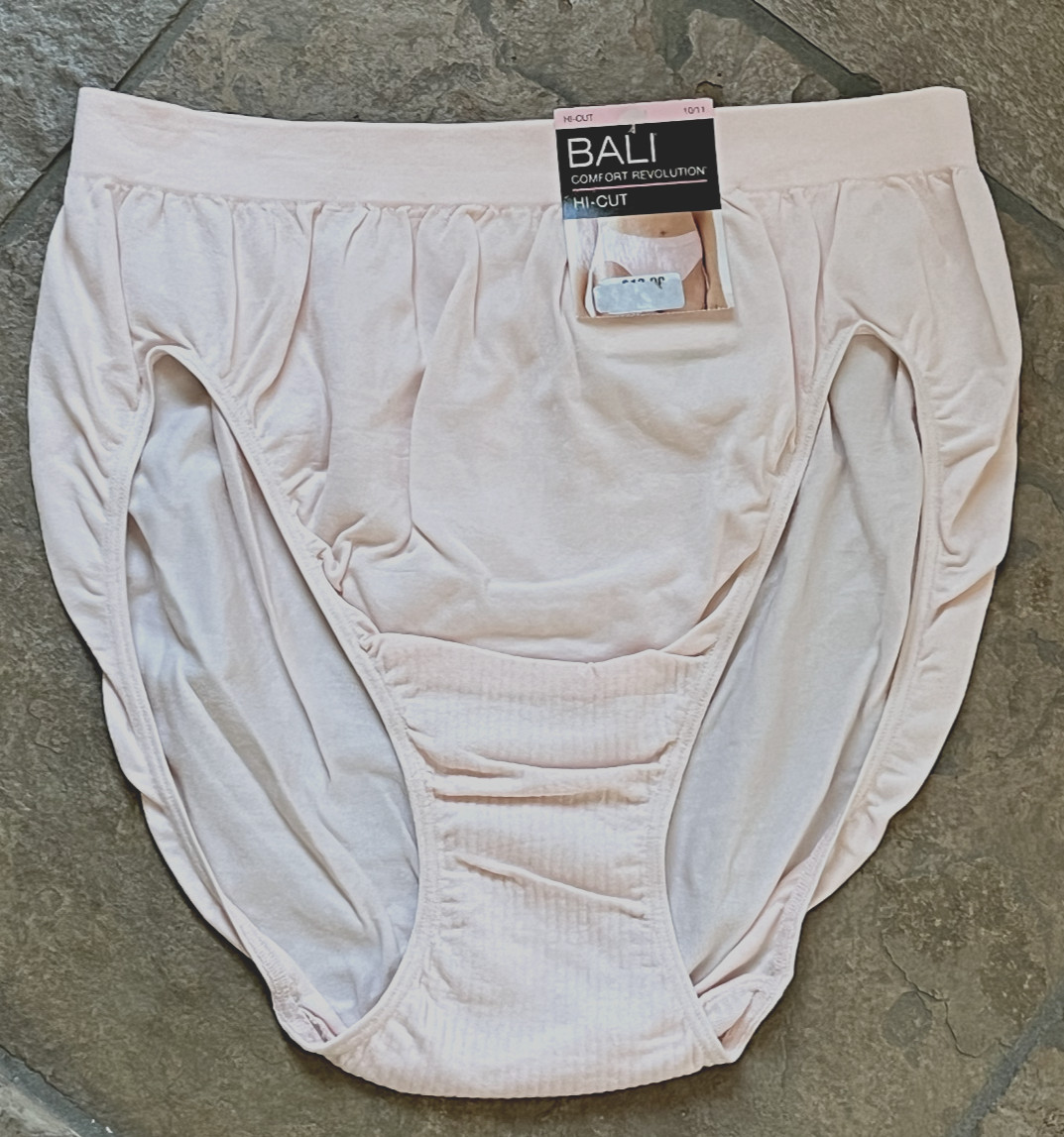 225 BALI 10/11 PINK Comfort Revolution Hi Cut Brief Panties #303J NWT