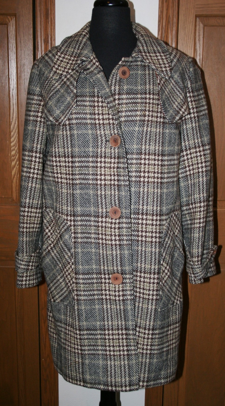 VTG Women’s Betty Rose Wool Plaid Tweed Coat S/M EUC Sherlock Holmes Style