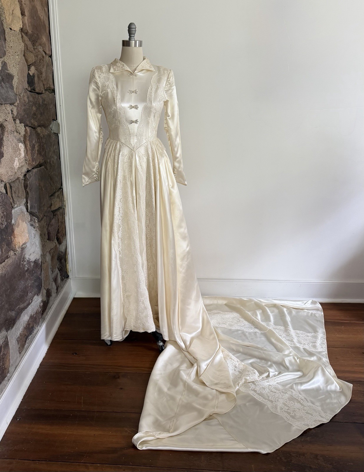 Vintage 1940s Wedding Dress, Liquid Satin,Ivory, Long Dramatic Train, Lace